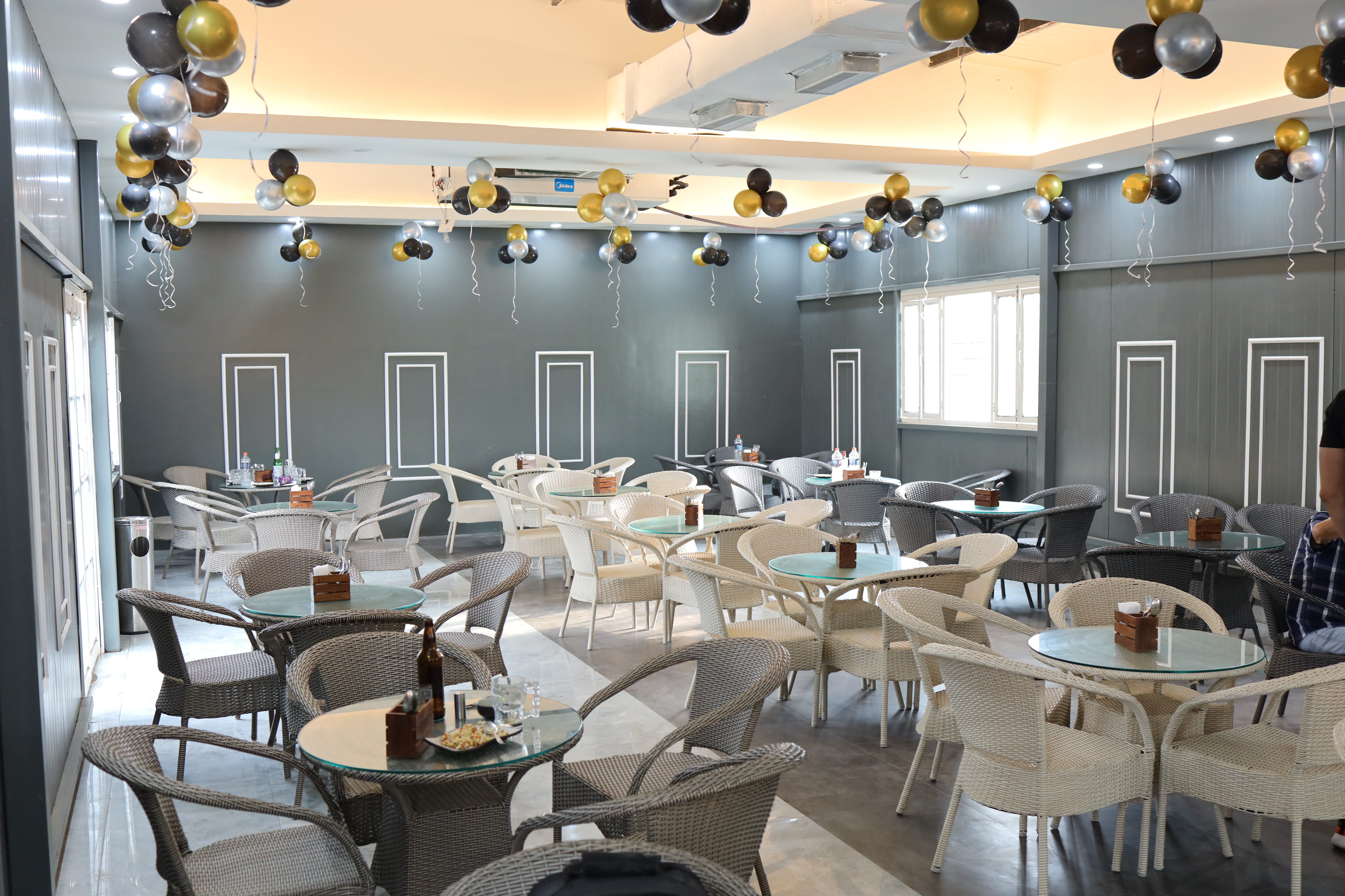 Kennedia Blu Restaurant-Ghaziabad